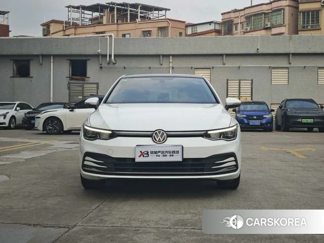 Volkswagen Golf 2021 Белый из Китая