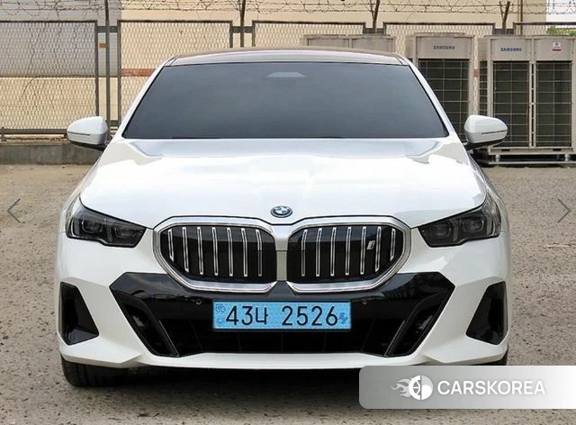 BMW i5 (G60) 2025 Белый из Кореи