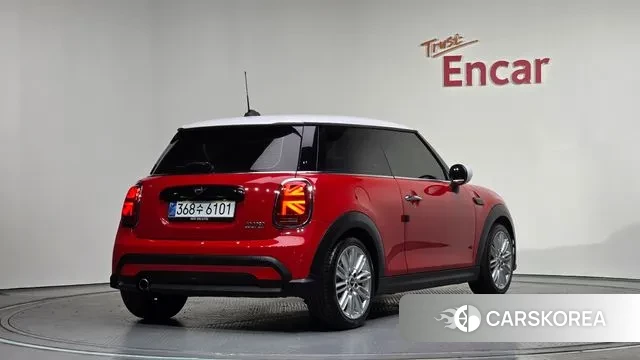 Mini Cooper 2022 Красный из Кореи