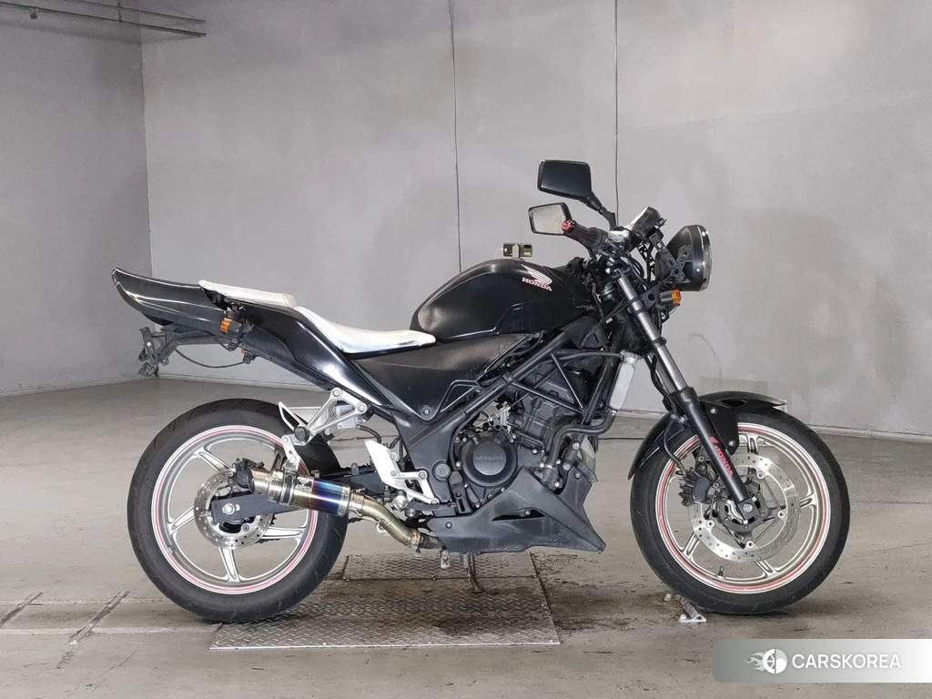 Проданный Honda CBR250R 2011 из Японии, фото 2