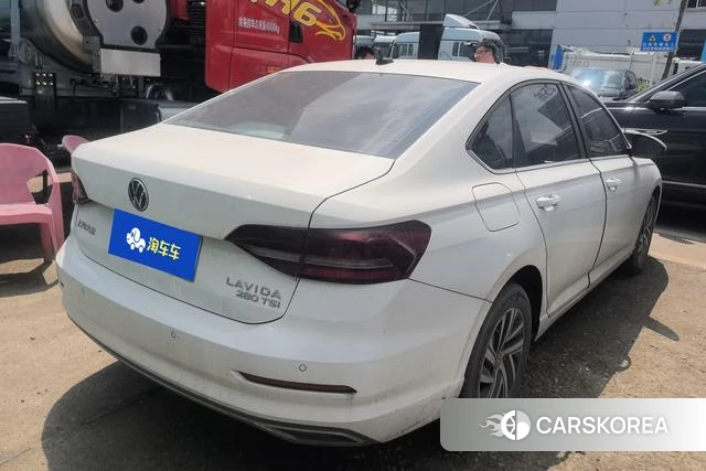 Volkswagen Lavida 2024 Белый из Китая