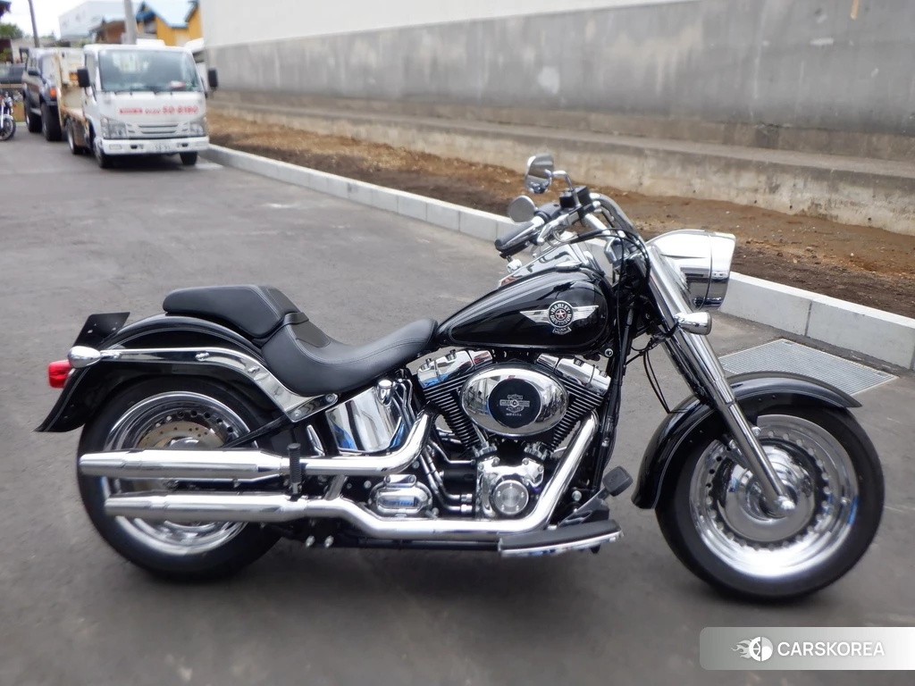 Проданный Harley-Davidson Softail Fat Boy FLSTF 2013 из Японии