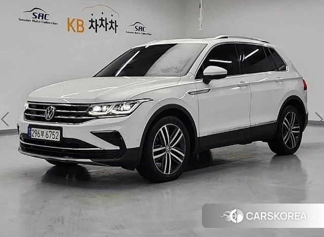 Volkswagen Tiguan second Generation 2022 Белый из Кореи