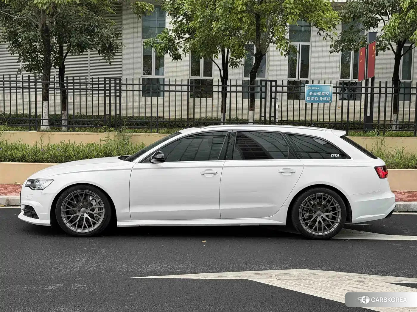 Audi A6 2018 Белый из Китая