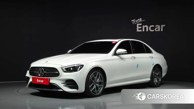 Mercedes-Benz E-Class W213 2022 Белый из Кореи