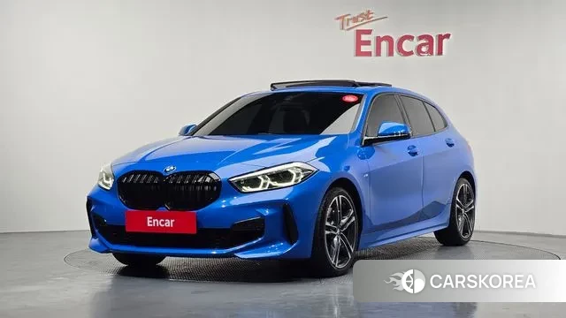 BMW 1 Series (F40) 2023 Синий из Кореи