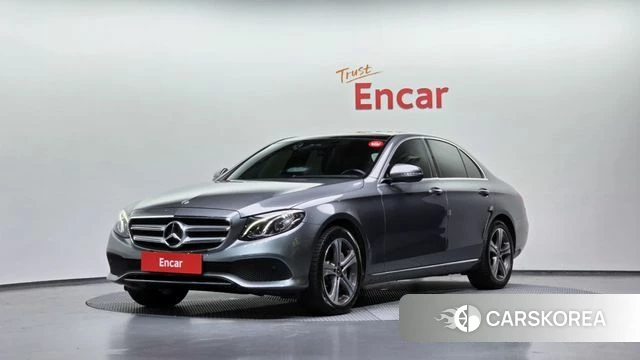 Mercedes-Benz E-Class W213 2018 Серый из Кореи