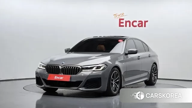 BMW 5 Series (G30) 2020 Серебристо-серый из Кореи