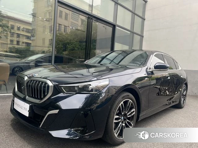BMW 5 series 2025 Черный из Китая