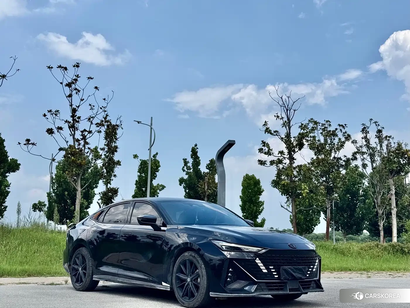 Chang'an UNI-V 2023 Черный из Китая