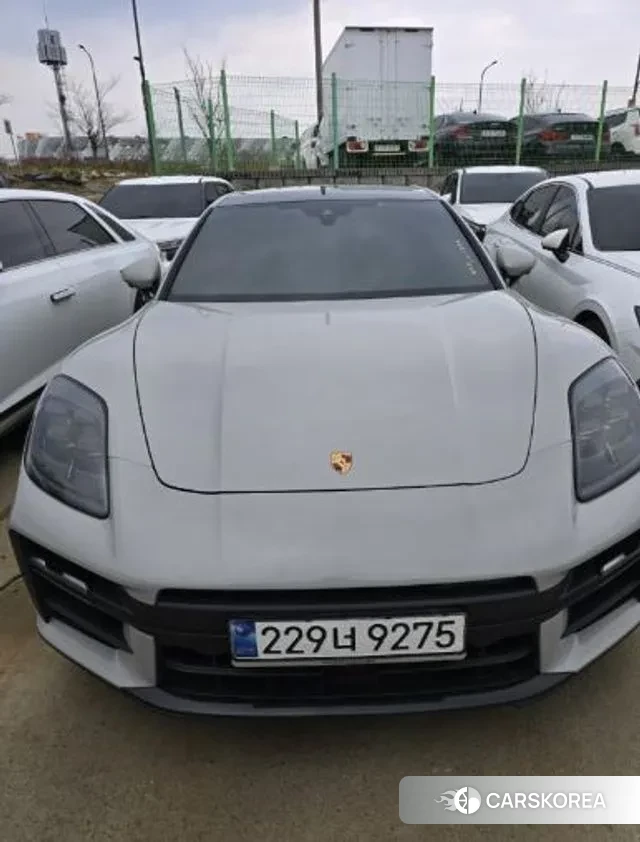 Porsche Panamera (972) 2025 Серебристо-серый из Кореи