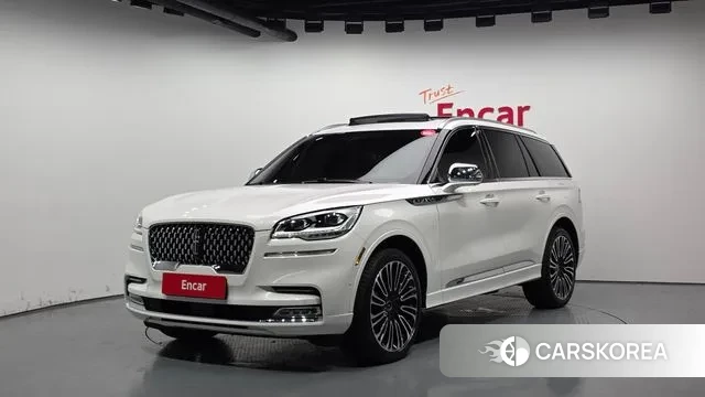 Lincoln Aviator 2nd generation 2022 Белый из Кореи