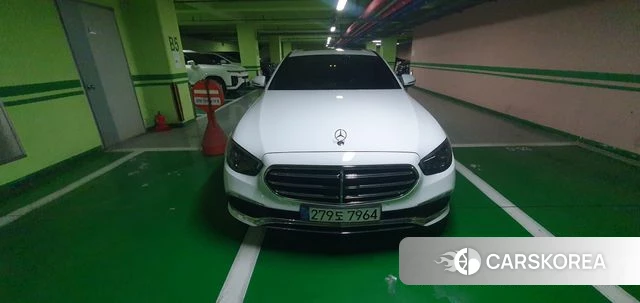 Mercedes-Benz E-Class W213 2021 Белый из Кореи