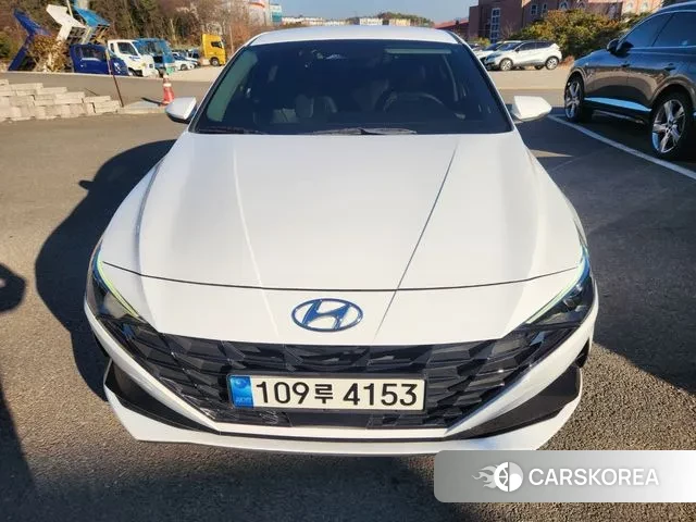 Hyundai Avante (CN7) 2021 Белый из Кореи