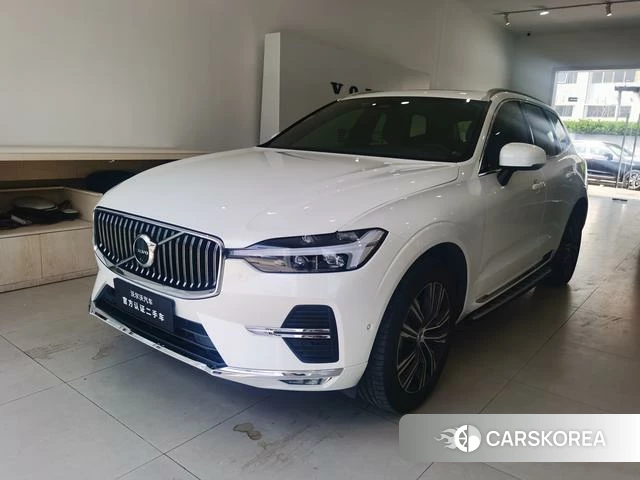 Volvo XC60 2022 Белый из Китая