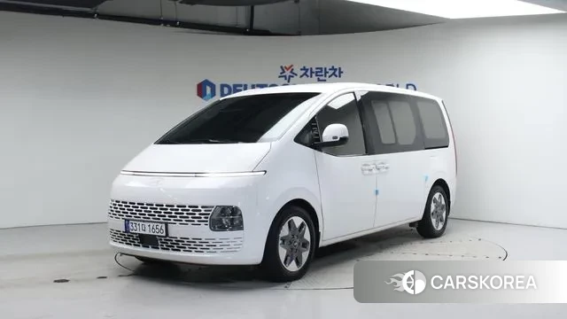 Hyundai Staria 2024 Белый из Кореи