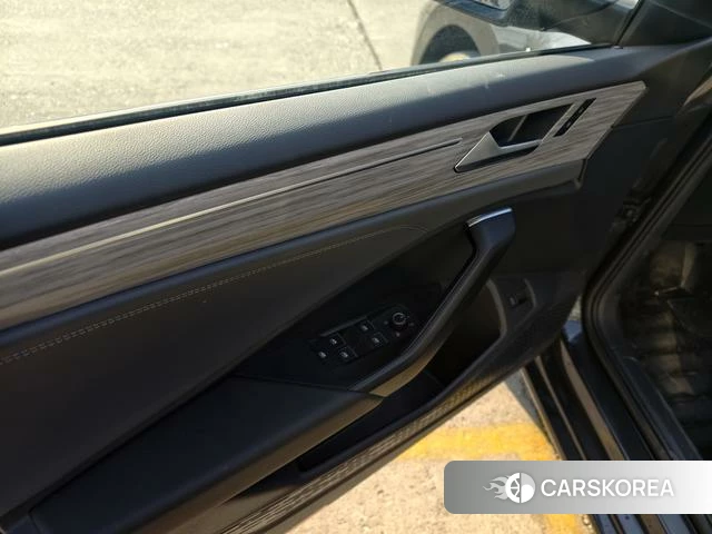 Volkswagen Sagitar 2023 Черный из Китая