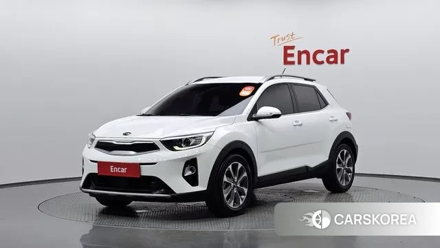 Kia Stonic 2018 Белый из Кореи