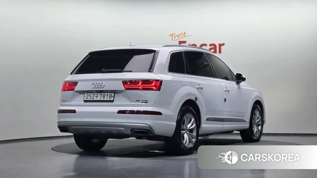 Audi Q7 (4M) 2019 Белый из Кореи