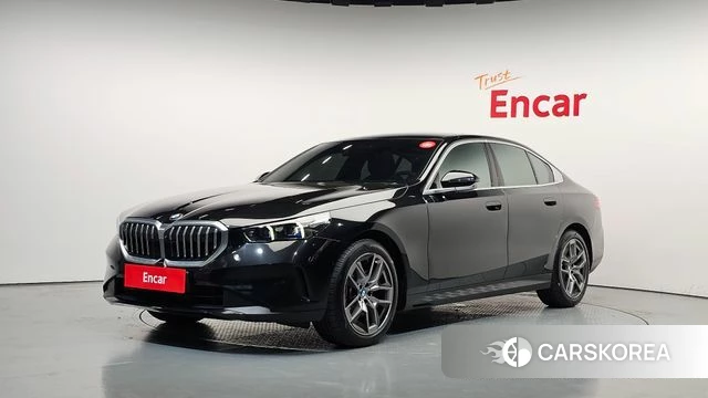 BMW 5 Series (G60) 2024 Черный из Кореи