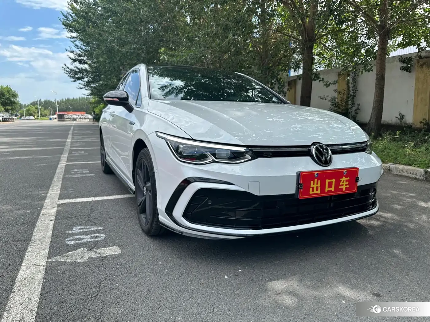 Volkswagen Golf 2023 Белый из Китая, фото 2
