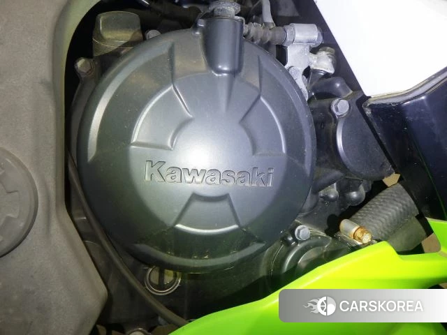 Engine photo