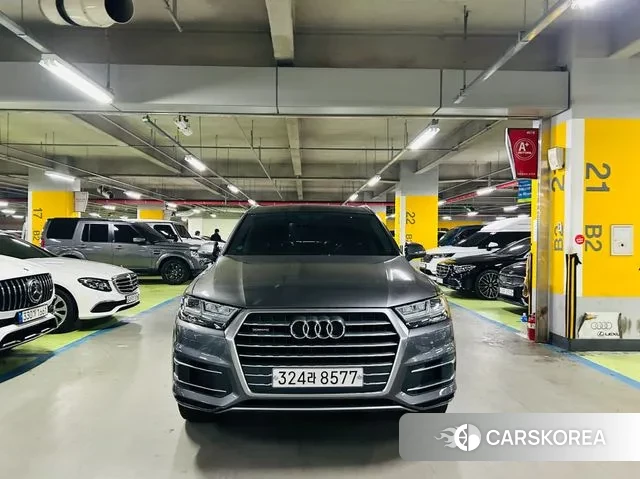 Audi Q7 (4M) 2019 Серый из Кореи