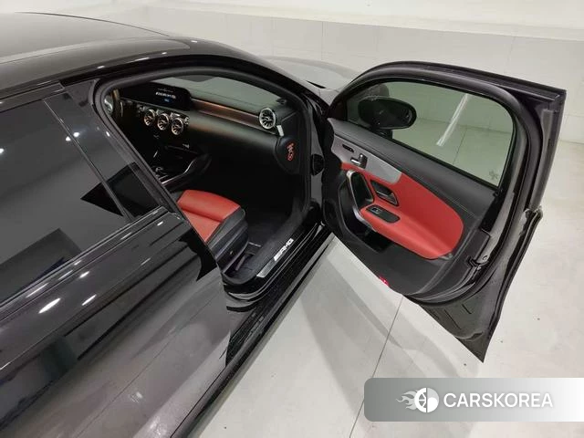 Mercedes-Benz Class A AMG (imported) 2021 Черный из Китая