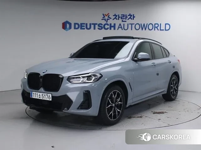 BMW X4 (G02) 2023 Небесно-голубой из Кореи