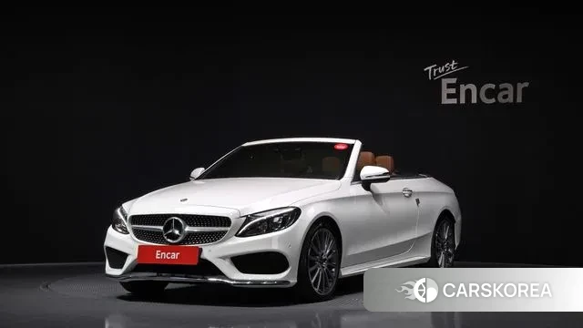 Mercedes-Benz C-Class W205 2018 Белый из Кореи