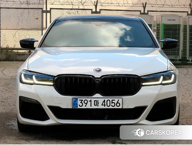 BMW 5 Series (G30) 2023 Белый из Кореи