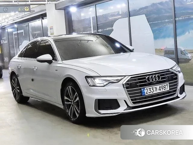 Audi A6 (C8) 2022 Белый из Кореи
