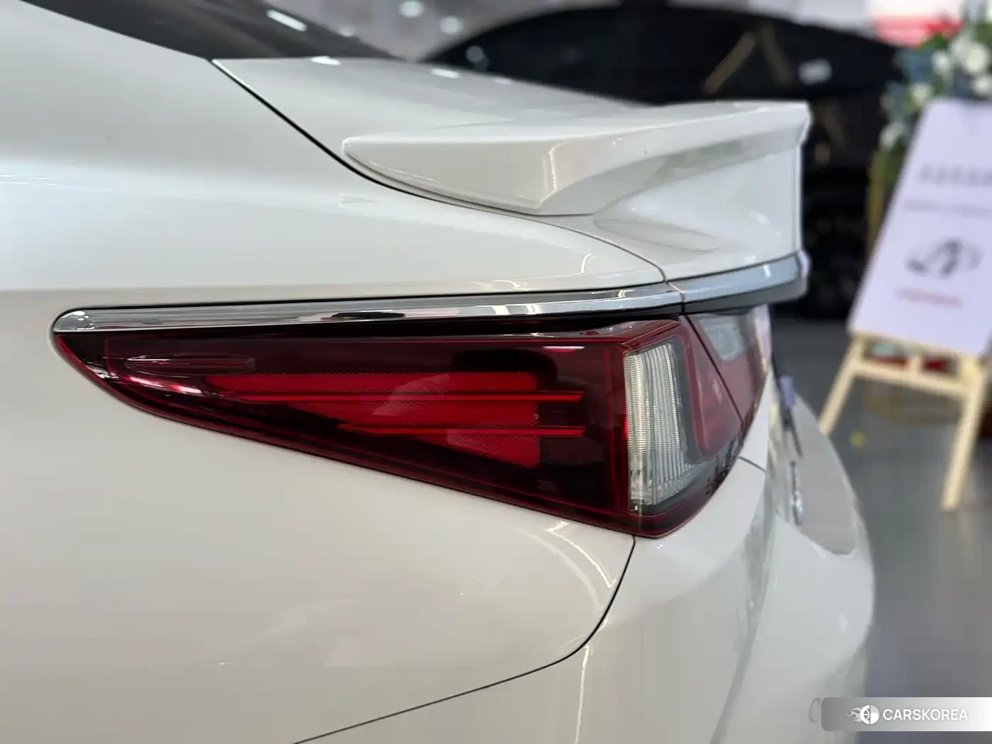 Lexus ES 2021 Белый из Китая