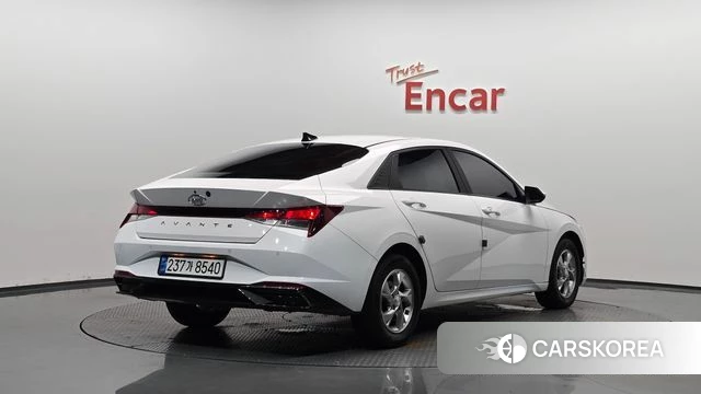 Hyundai Avante (CN7) 2021 Белый из Кореи