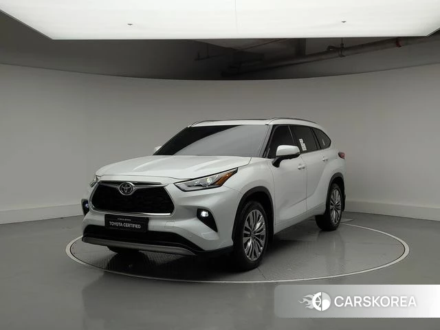 Toyota Highlander 4th Generation 2025 Белый из Кореи