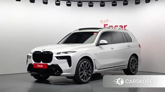 BMW X7 (G07) 2025 Белый из Кореи