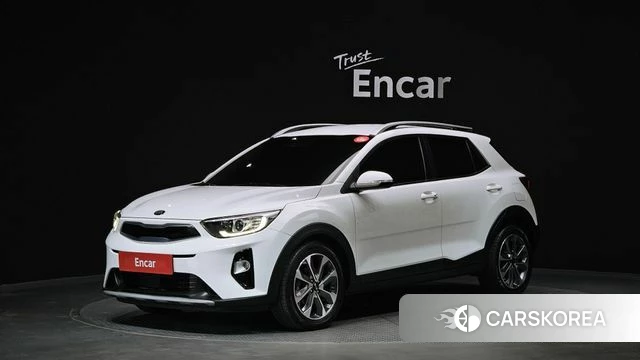 Kia Stonic 2019 Белый из Кореи
