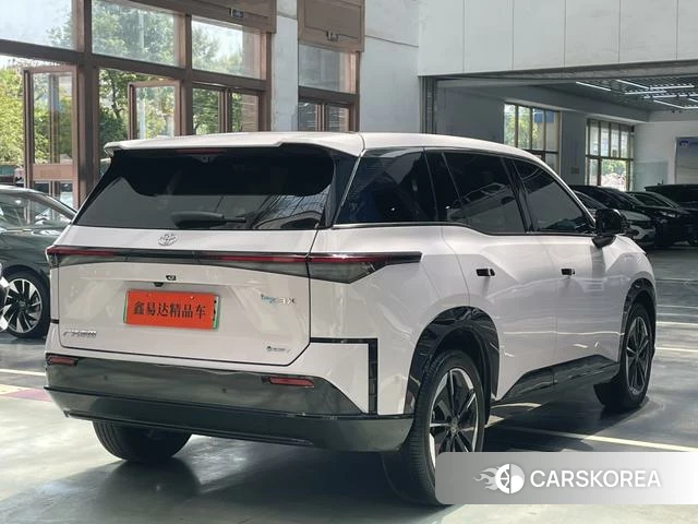 Toyota Platinum Wisdom 3X 2025 Другой из Китая