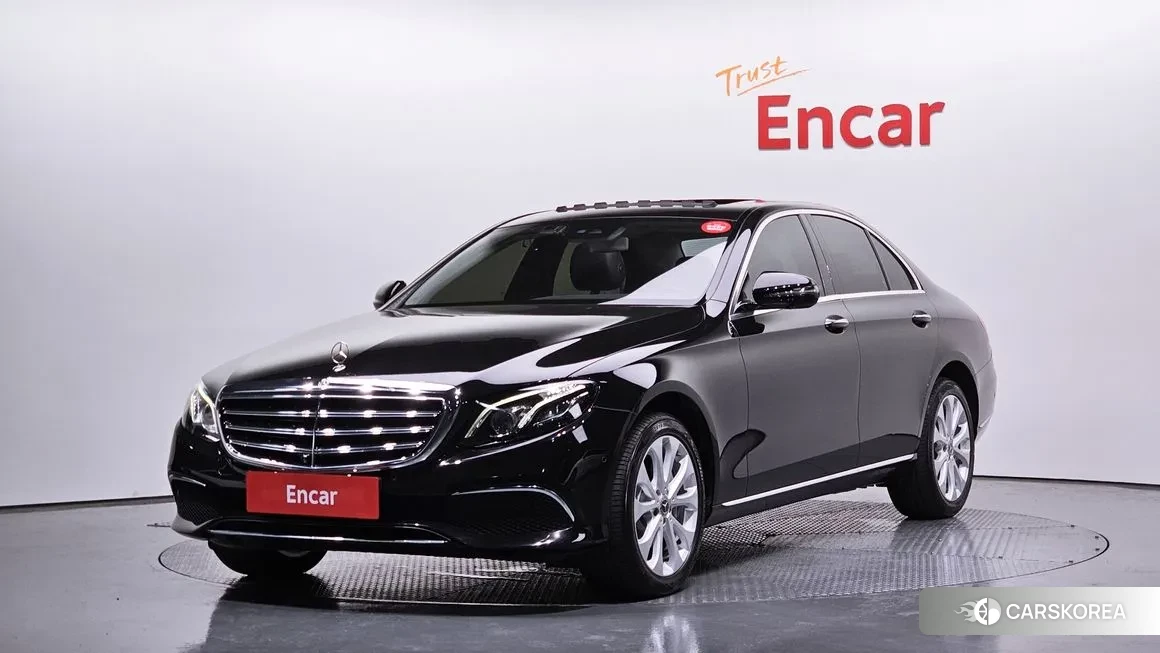 Mercedes-Benz E-Class W213 2018 Черный из Кореи