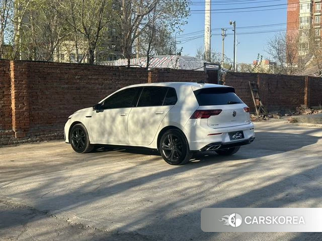 Volkswagen Golf 2023 Белый из Китая