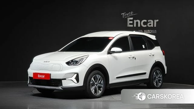 Kia Niro Plus 2023 Белый из Кореи