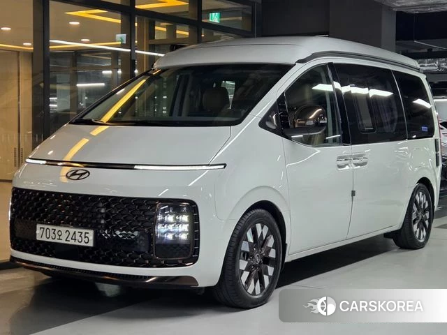 Hyundai Staria 2022 Белый из Кореи