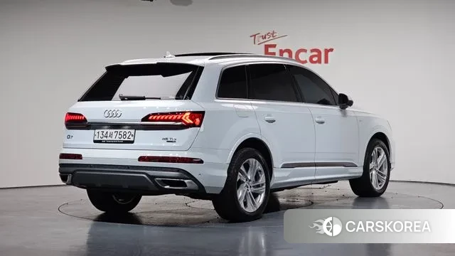 Audi Q7 (4M) 2020 Белый из Кореи