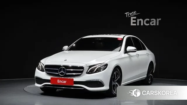 Mercedes-Benz E-Class W213 2020 Белый из Кореи
