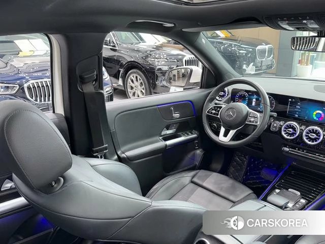 Mercedes-Benz GLA 2021 Белый из Китая