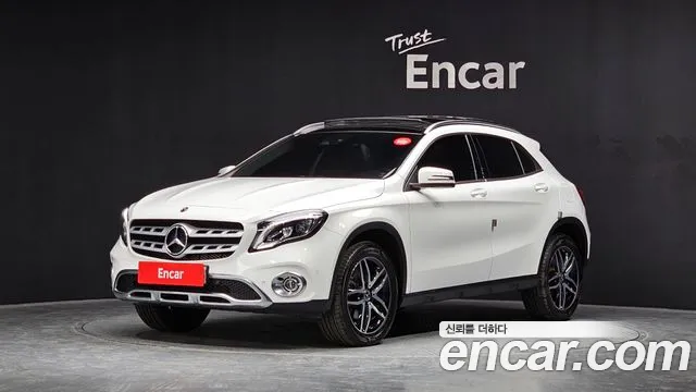 Mercedes-Benz GLA-Class X156 2018 Белый из Кореи