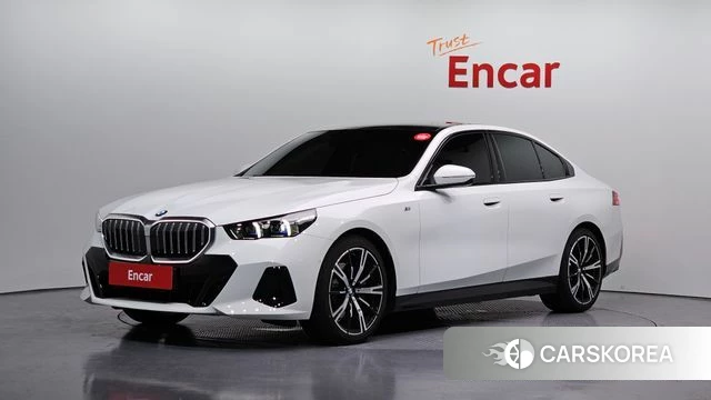 BMW 5 Series (G60) 2025 Белый из Кореи