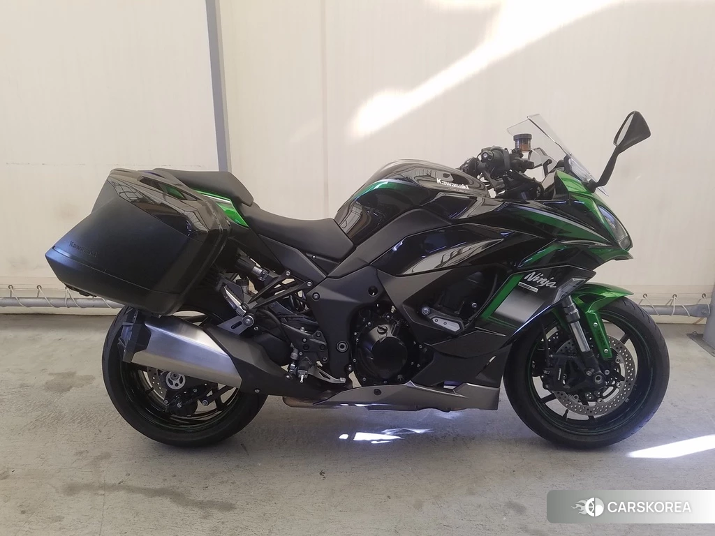 Проданный Kawasaki NINJA 1000 SX 2021 из Японии, фото 2