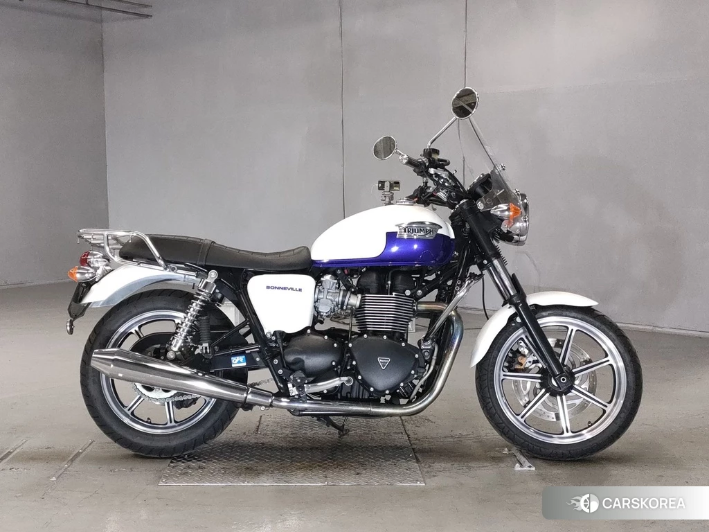 Проданный Triumph BONNEVILLE SE 2014 из Японии