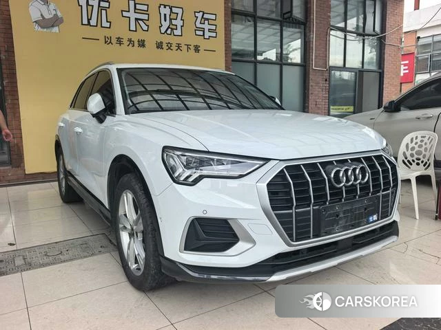 Audi Q3 2023 Белый из Китая
